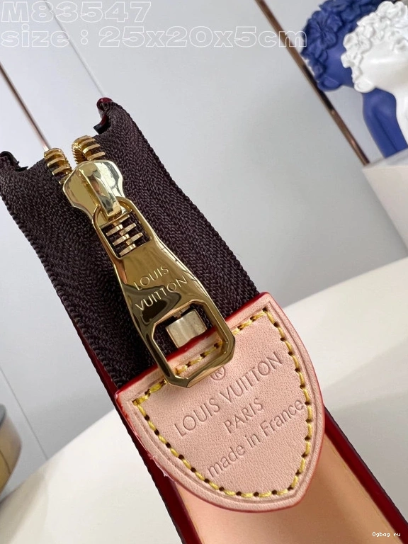 LOUIS Poche VUITTON Toilette-25*20*5.5cm 0722